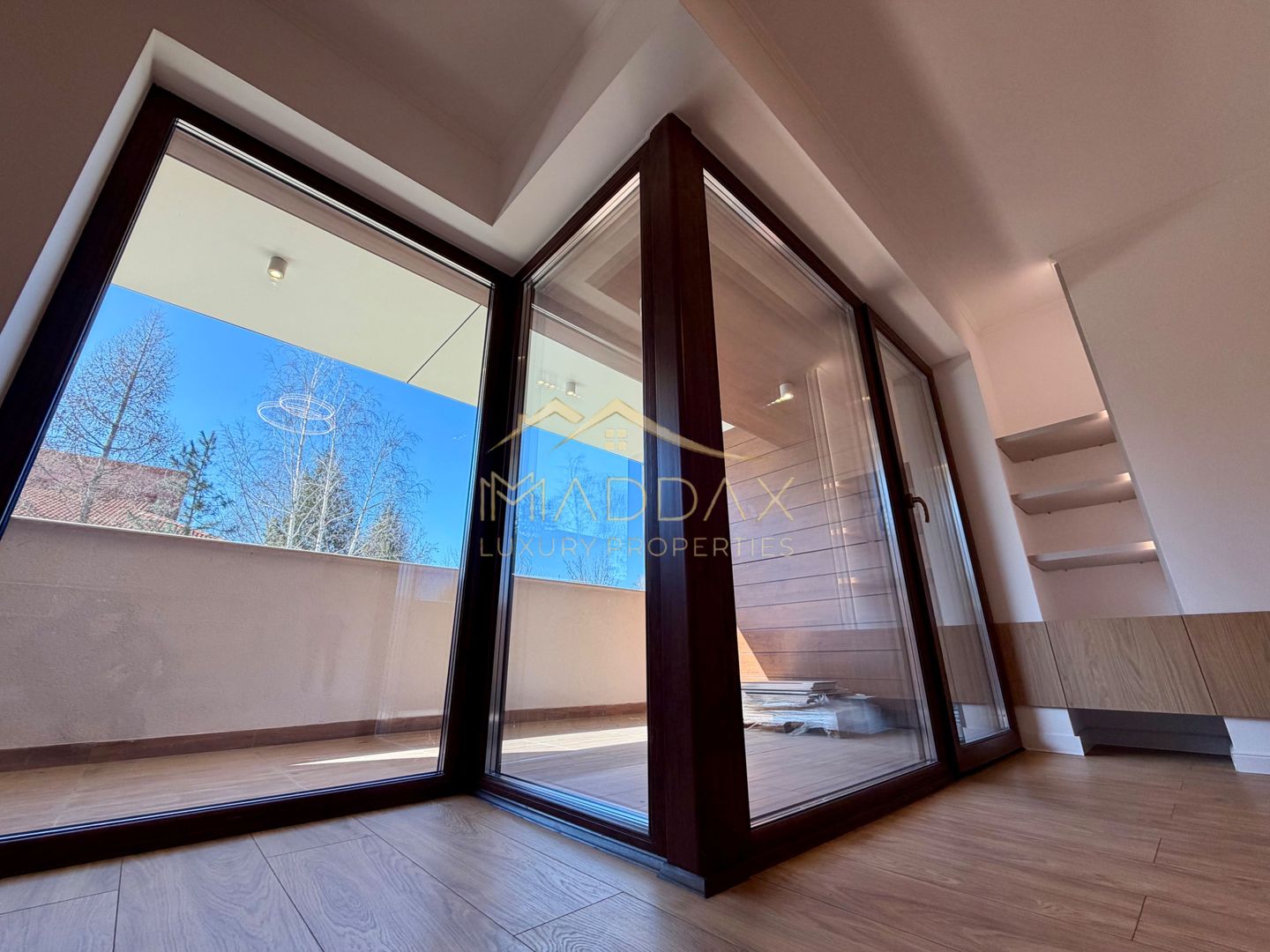 Apartament cu 2 camere *72mpu* + Terasa // Baneasa - Metrou Baneasa - Otopeni - Poză 5