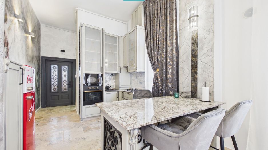 De închiriat-Palatul Bohuș, 2 camere, ultracentral - Poză 3