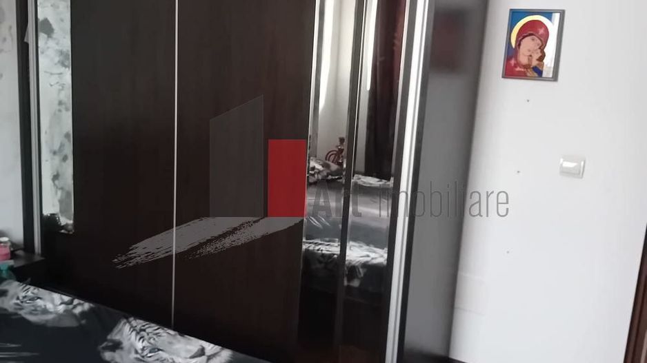 Vânzare apartament 3 camere Aurel Perșu - Poză 4