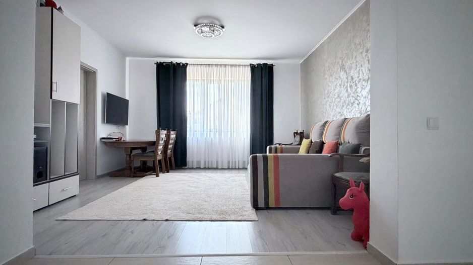 CASĂ INDIVIDUALĂ  DOMNESTI I COMPLEX PRIVAT | TEREN 430 MP | MOBILATĂ ȘI UTILATĂ - Poză 2