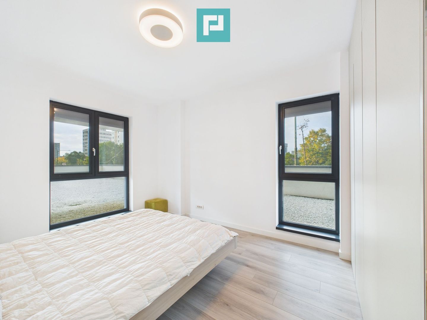 Apartament modern în complexul ISHO, Timișoara - Poză 13