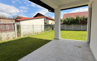 Duplex Mosnita Noua-finisat, curte amenajata - Poză 2