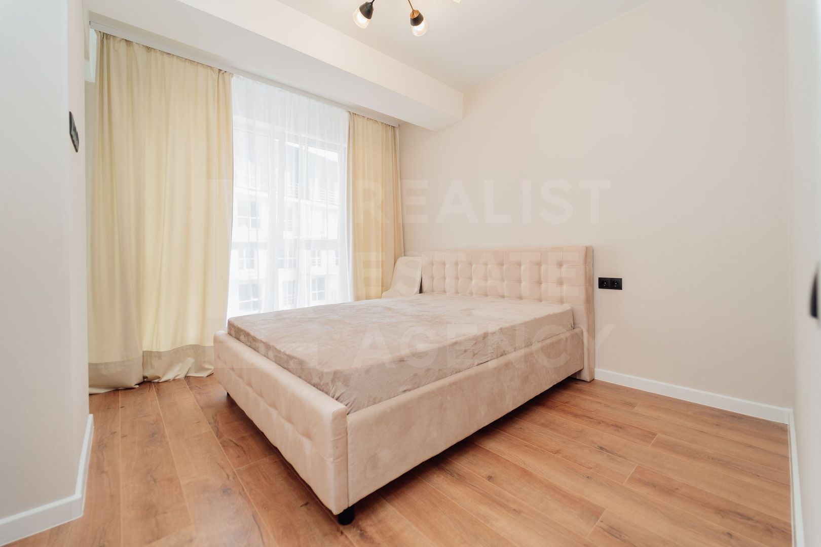 Vânzare, apartament, 2 camere, str. Ghica Vodă, Botanica - Poză 1