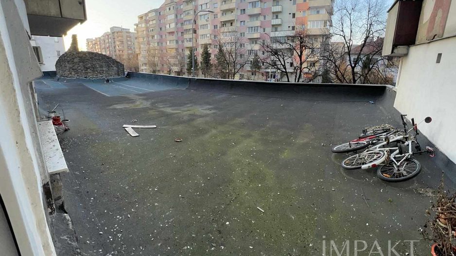 De vanzare 4 camere -Complet utilat/mobilat-Manastur +250 mp terasa - Poză 12