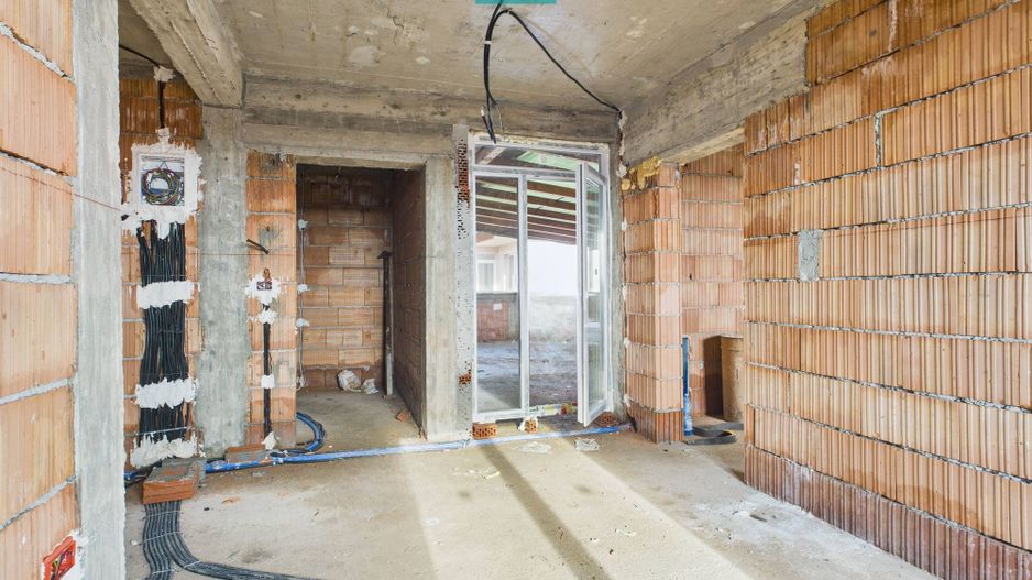 Penthouse cu terasă generoasă, în centrul Chișodei - Poză 4