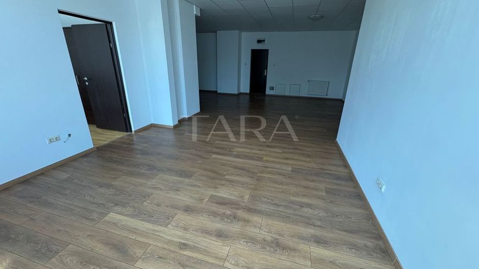 Apartament 2 camere, 75 mp, parcare subterană, Iulius Rivus. - Poză 2