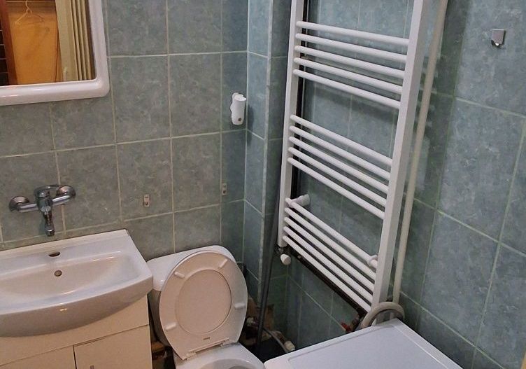 BRASADAS vinde ap 3 cam in Micro 14 etaj 4/4 mobilat utilat. - Poză 7