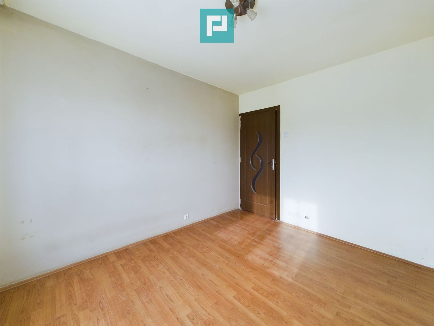 Apartament 3 camere,  zona Alfa - Poză 2