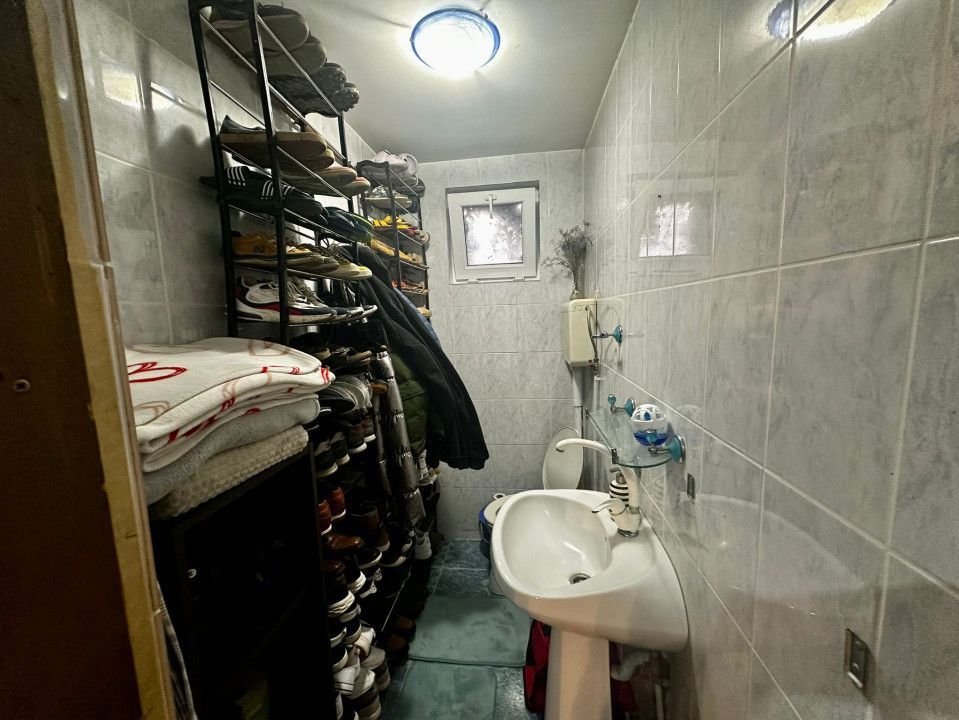 Casa moderna, 2 corpuri de cladire, teren 1000 mp, zona Aradul Nou - Poză 11