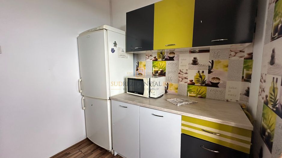 Apartament cu 3 camere de închiriat, aproape de metrou Piața Sudului - Poză 7