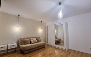 Casa cu 3 camere, curte proprie, renovata complet, Astra - Poză 8