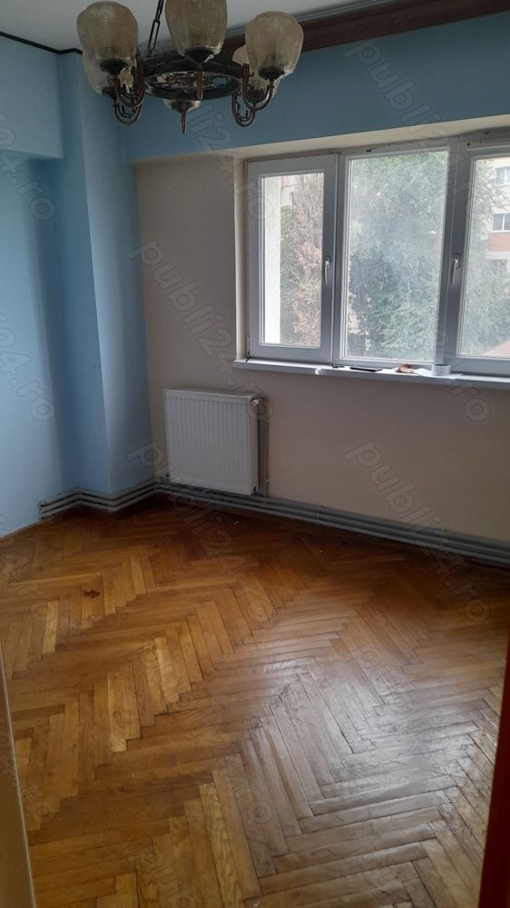 De vanzare ap 4 camere decomandat blv.Dacia - Poză 5