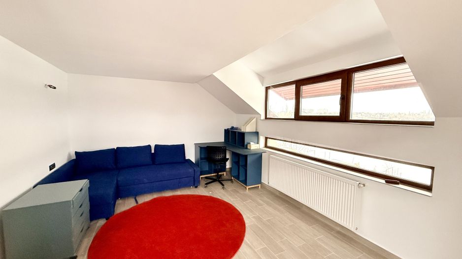 Doua etaje in vila pe malul lacului Grivita birouri rezidential - Poză 13