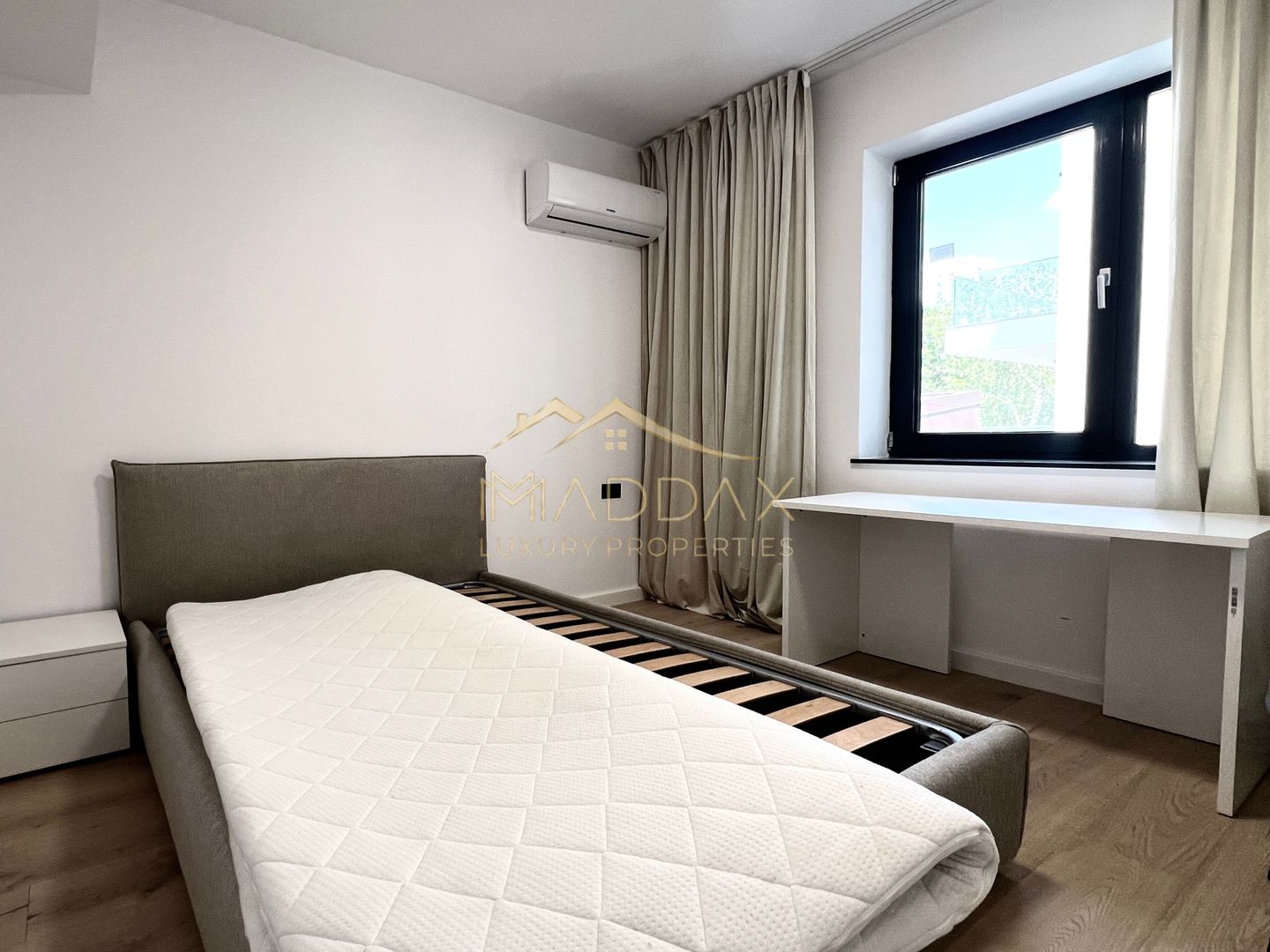 Apartament LUX**4 Camere**Parcare inclusa//Metrou Aviatorilor-Herastrau - Poză 8