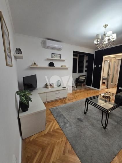 De vânzare: apartament 2 camere- Piata Romana lângă Metrou - Poză 1