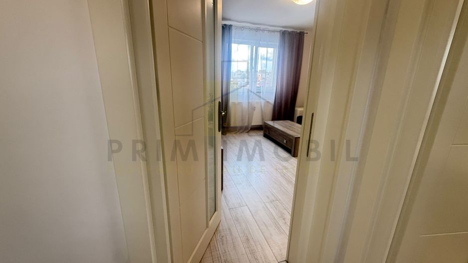 Apartament 2 camere, Hala Centrala, etaj 8, vedere panoramica, renovat - Poză 2