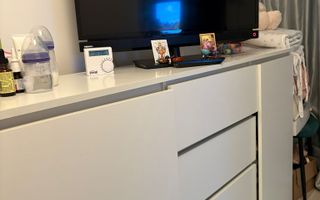 Vând apartament cu 2 camere în Vest - Poză 4