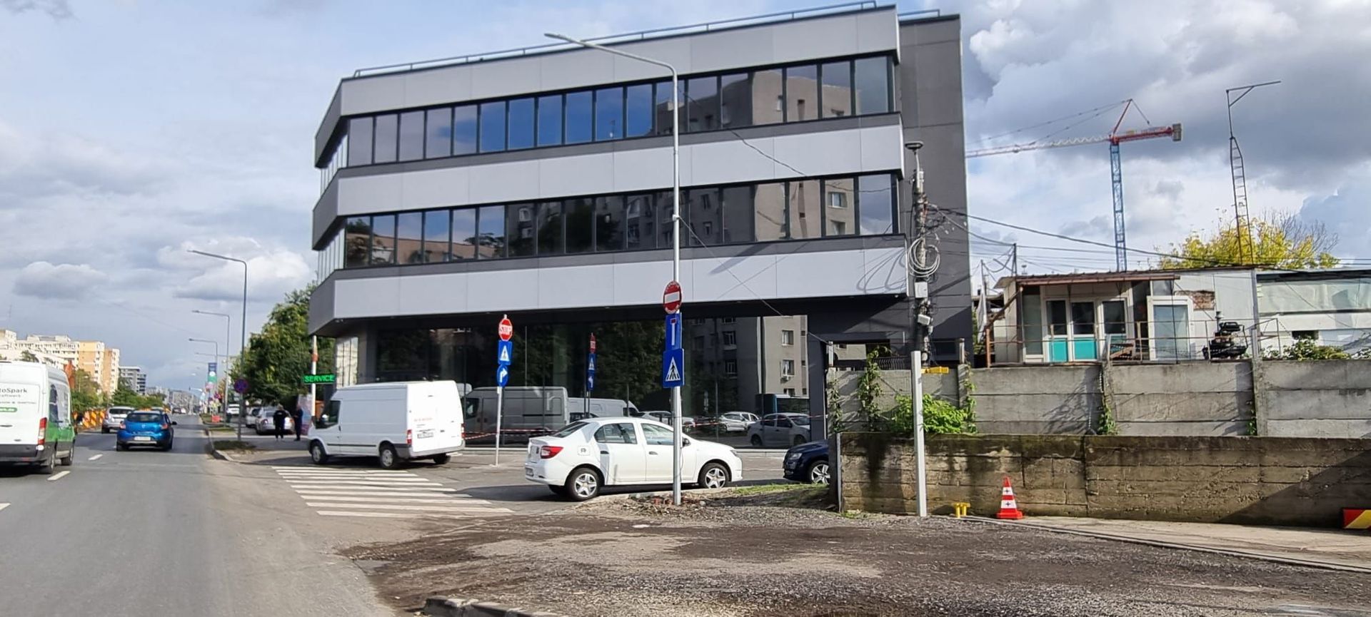 Spațiu Versatil 555 mp – Clinici, Birouri, Fitness - Poză 12