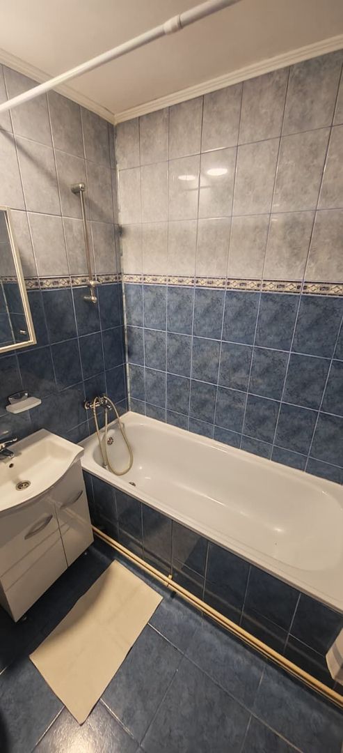 Apartament renovat 3 camere Dec 72 mp Dacia 131999 euro - Poză 7