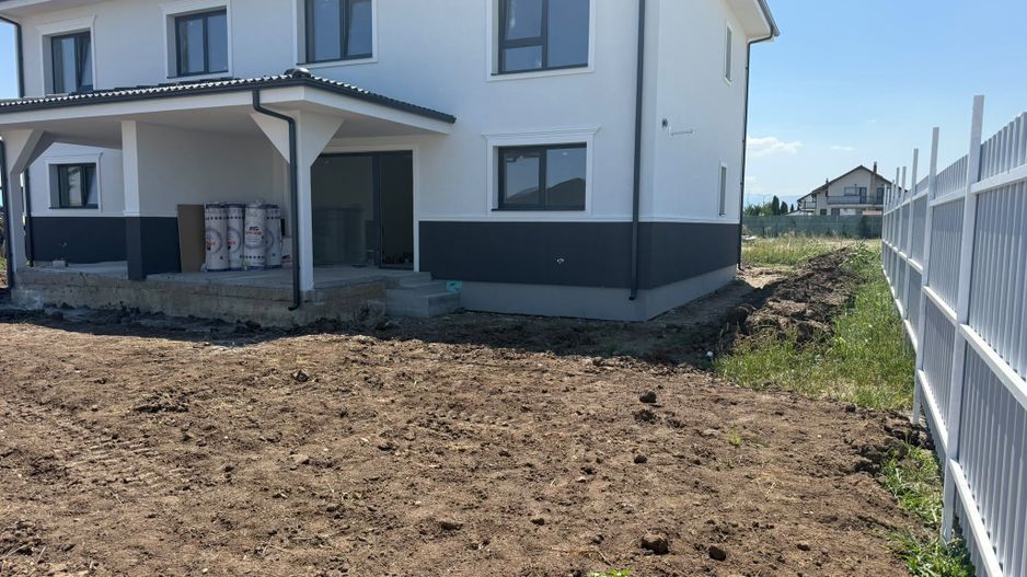 Casa tip duplex - 300 mp teren - Sura Mica - Poză 2