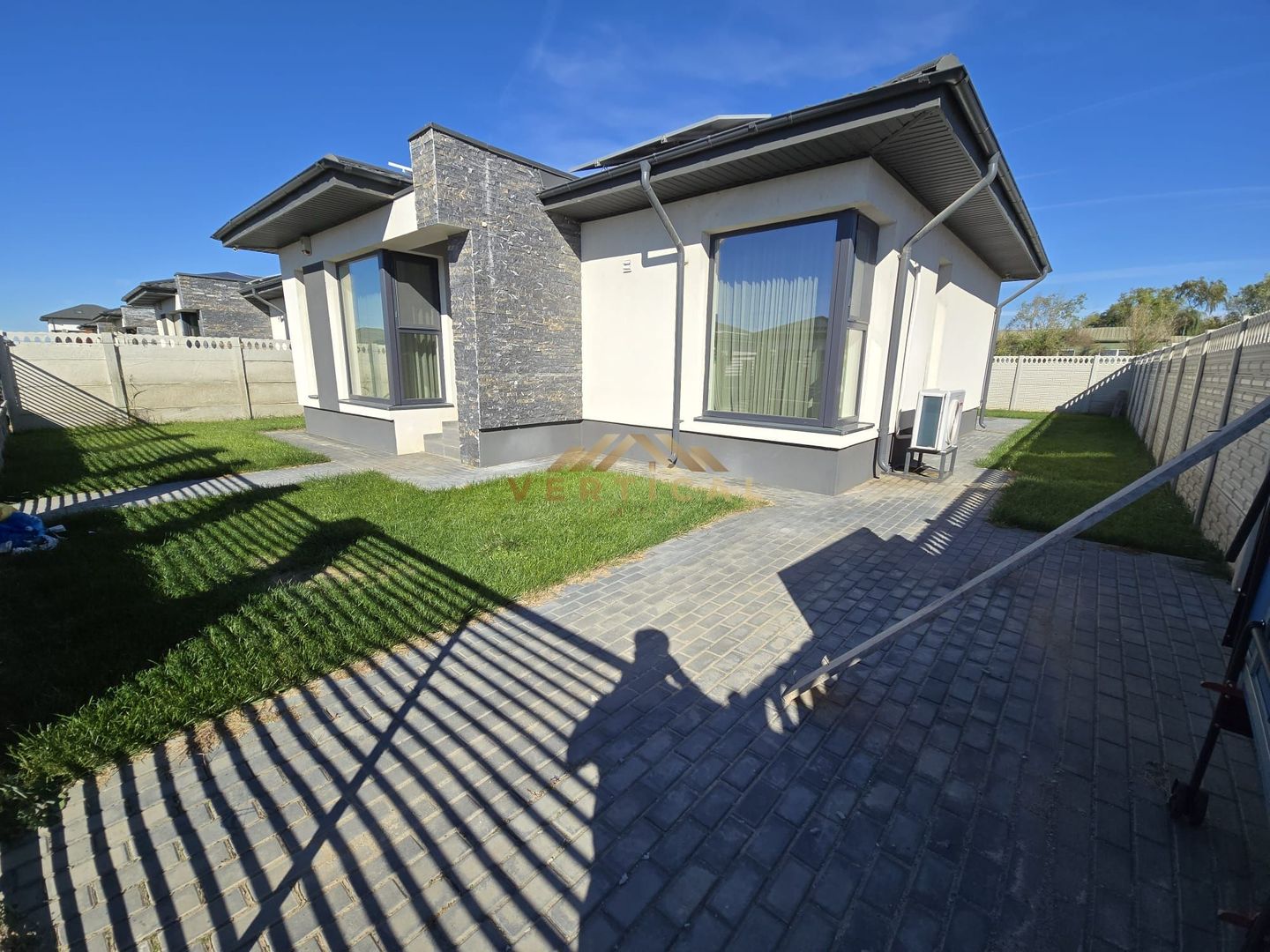 De vanzare / 3 Camere / 120m bulevard / Berceni/Vidra - Poză 2