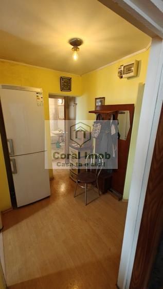 Vand apartament zona linistita - Poză 7