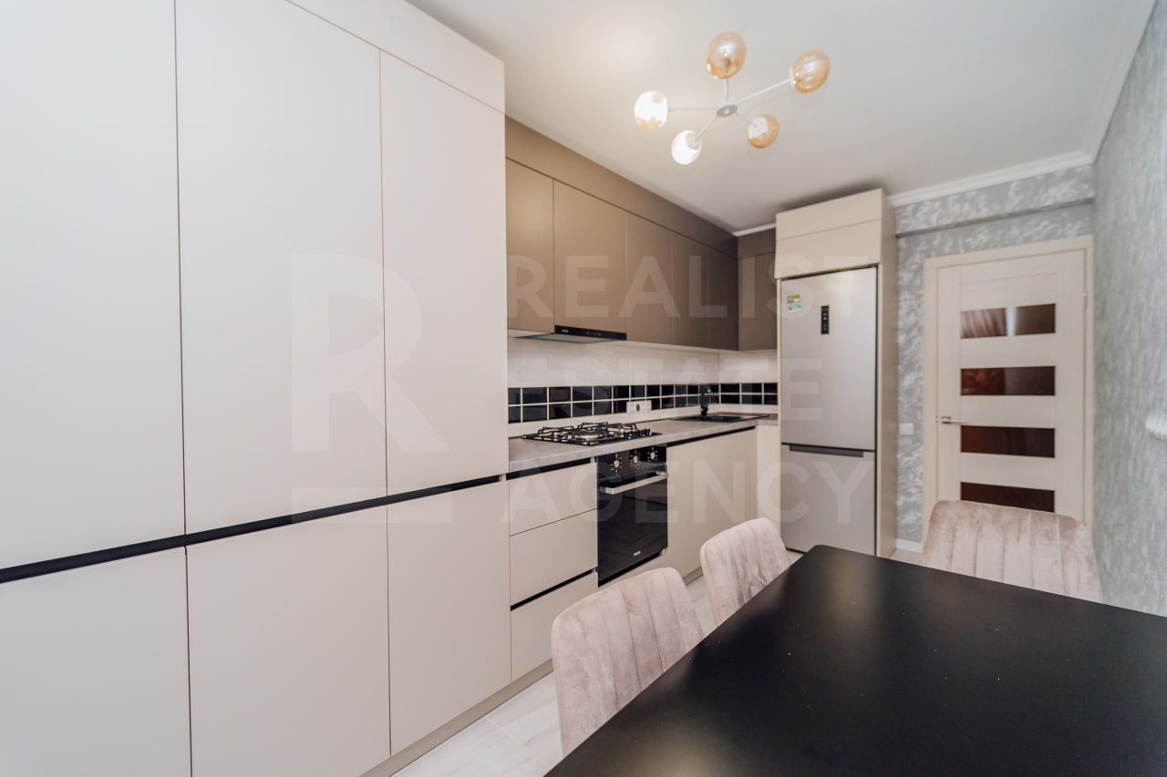 Vânzare, apartament, 1 cameră, str. Decebal , Grătiești - Poză 2