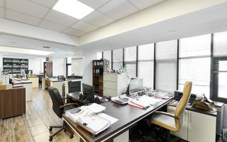 Spațiu comercial premium 240 mp ultracentral Pitești clădire reprezentativă - Poză 3