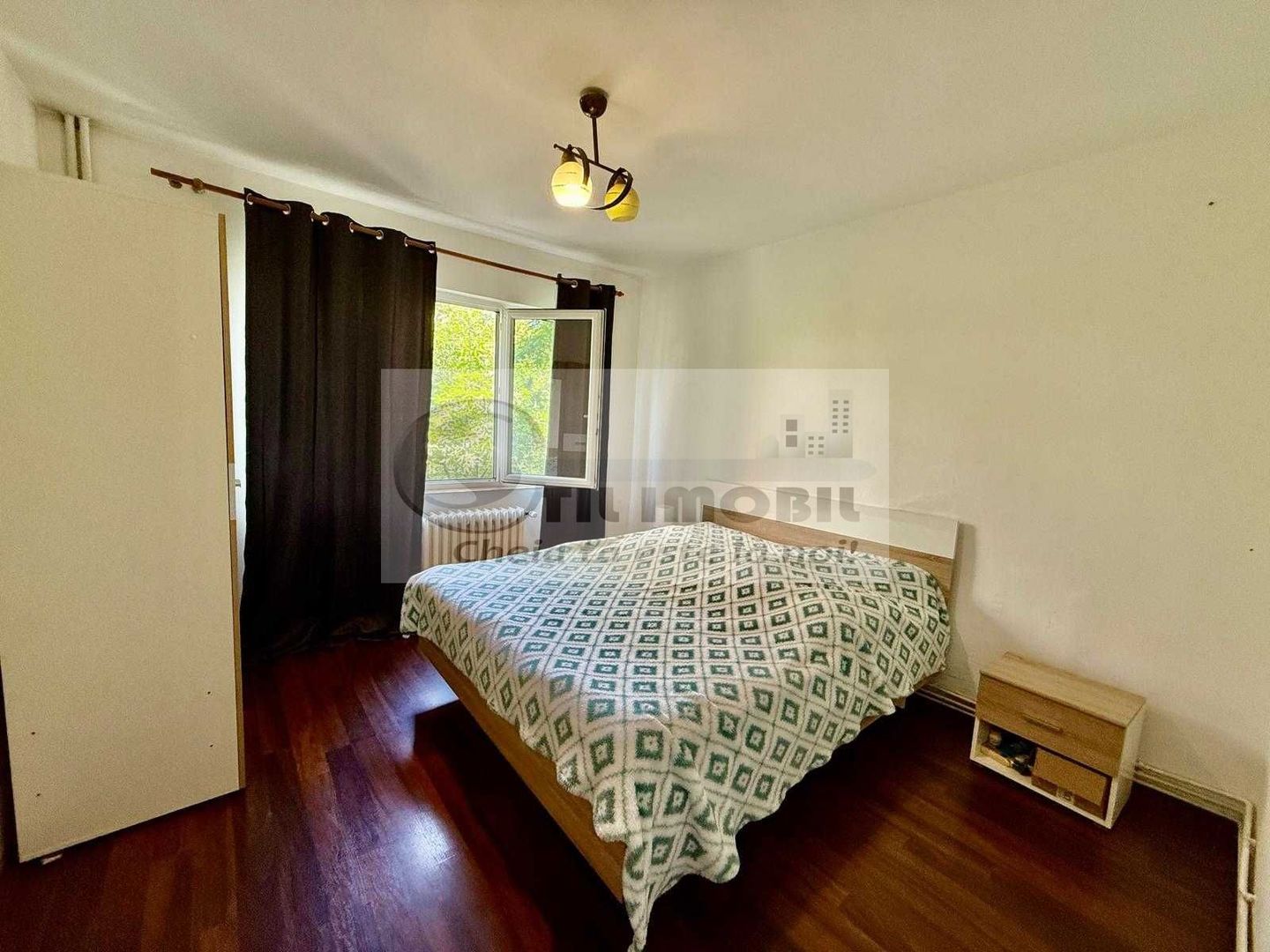 Podul Ros - 2 camere Odeon-80000 Euro - Poză 2