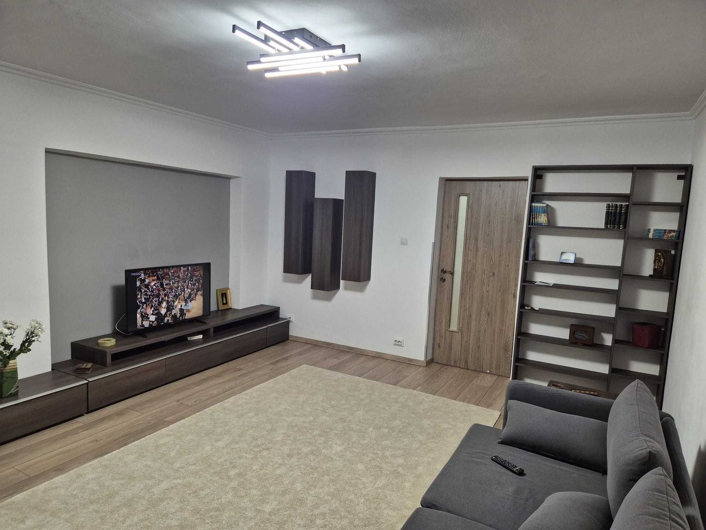 Apartament 3 camere Virtuții - Poză 2