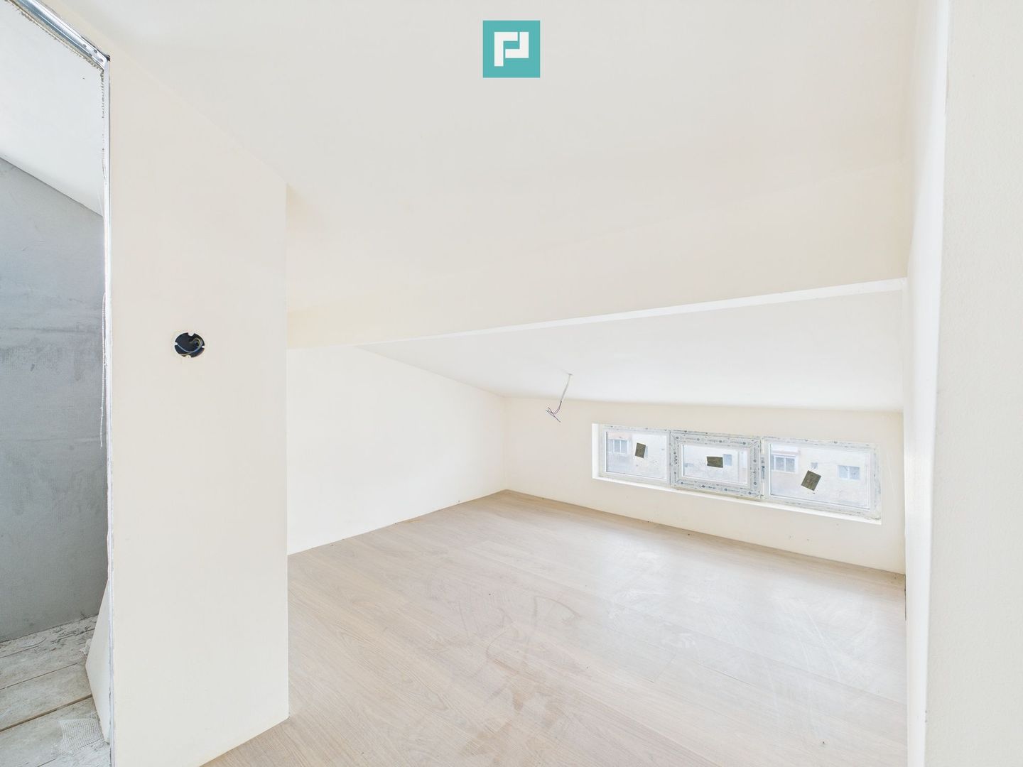 Apartament 2 camere + pod, 78 mpu, Buziașului - Poză 14