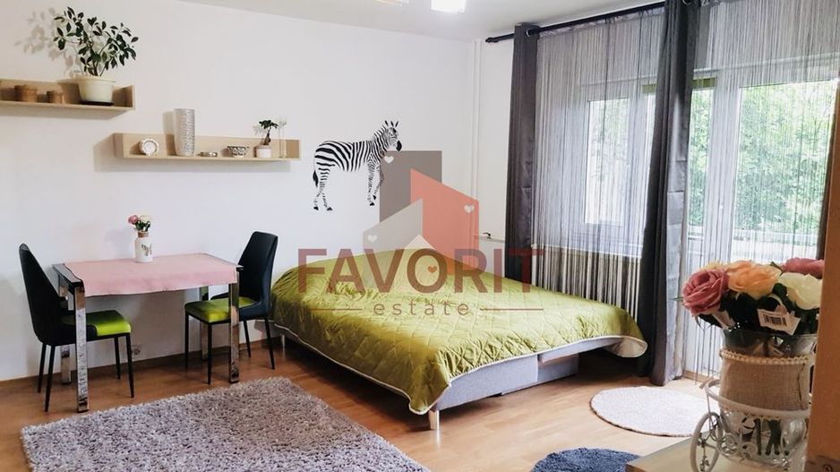 1 camera | etaj 1 | centrala proprie | mobilat si utilat | zona excelenta | - Poză 1