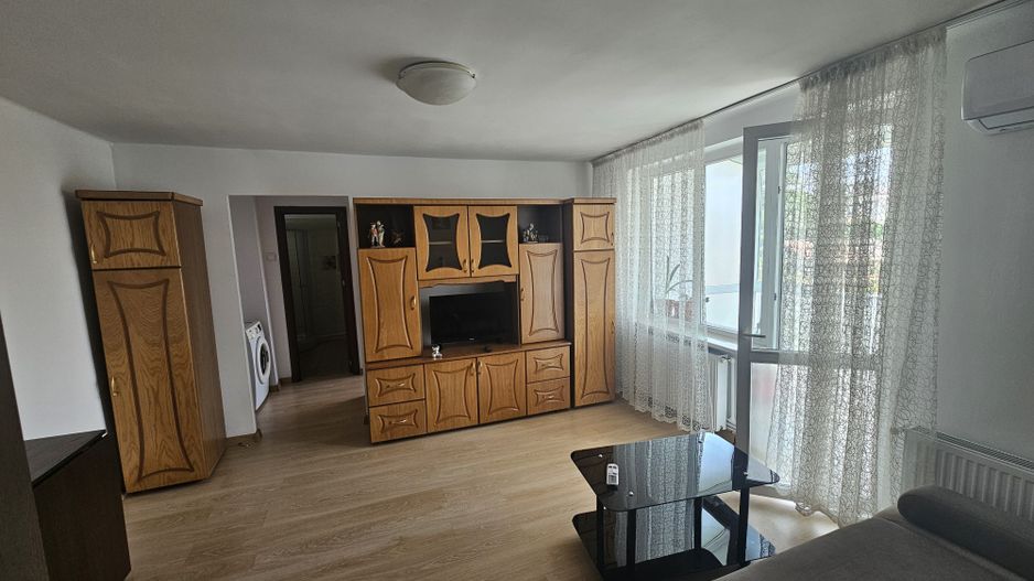 Apartament semicentral 2 camere - vizavi de Casa David - Poză 1