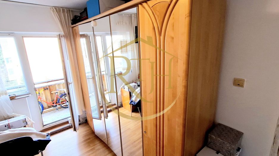 Oferim spre vanzare, Apartament cu 3 camere, Girocului, Sp. Judetean - Poză 7
