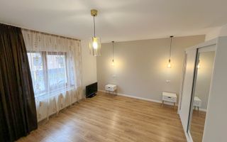 Casa cu 3 camere, curte proprie, renovata complet, Astra - Poză 8