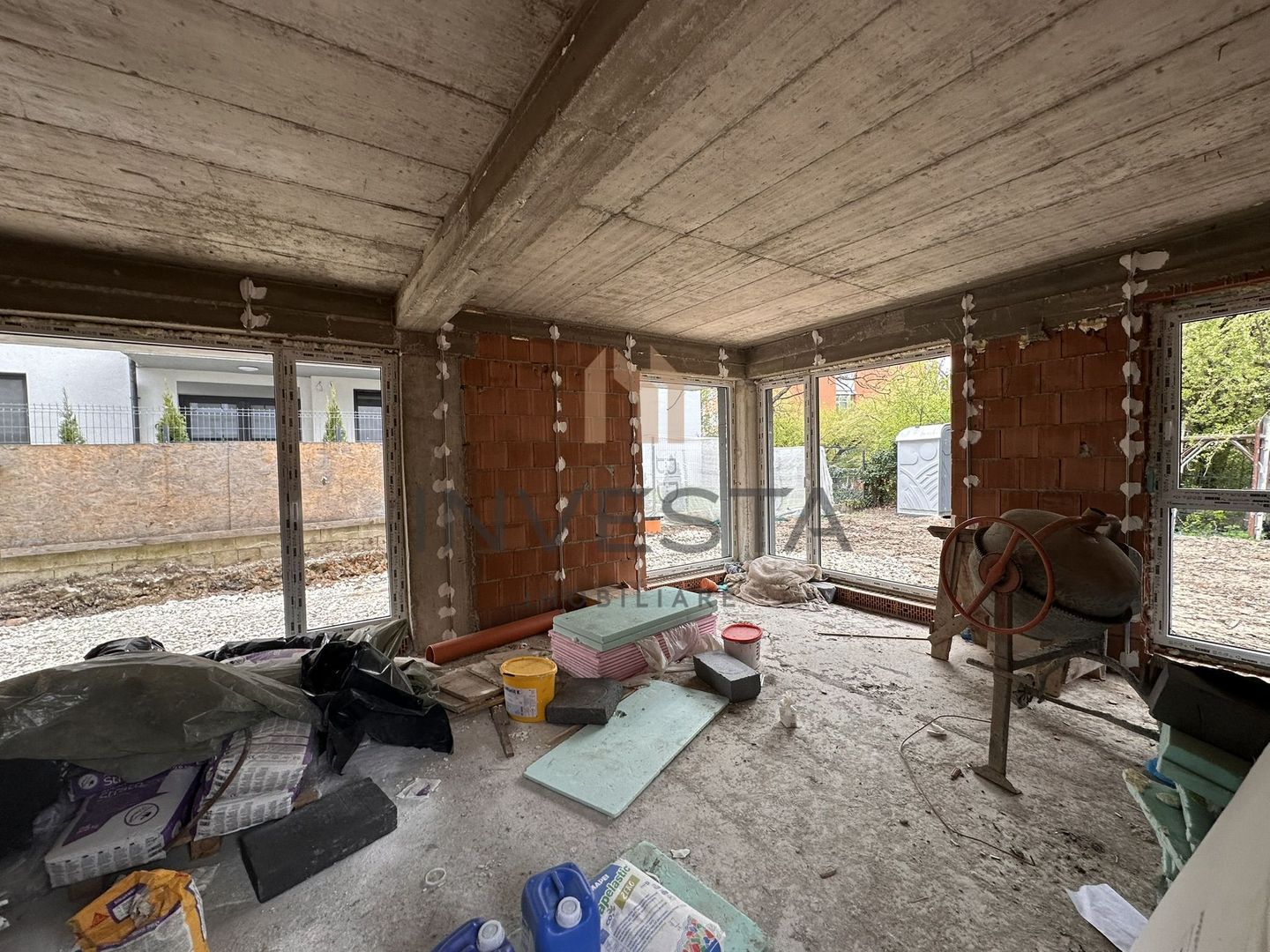 Imobil 7 camere zona Hasdeu -SemiCentral | Curte proprie si acces auto - Poză 14