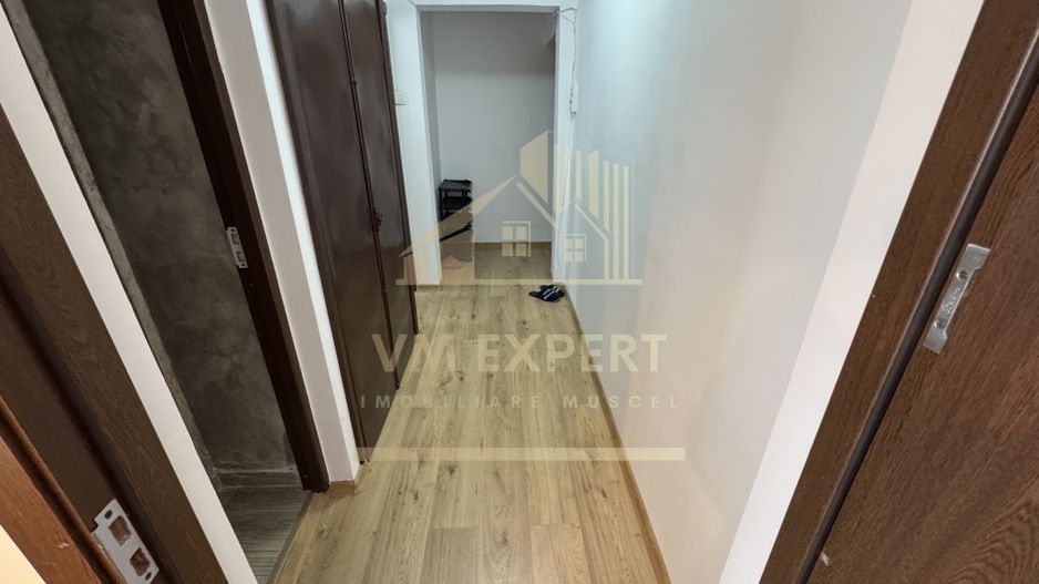 APARTAMENT 2 CAMERE ETAJ 3 VIȘOI CAMPULUNG - Poză 10