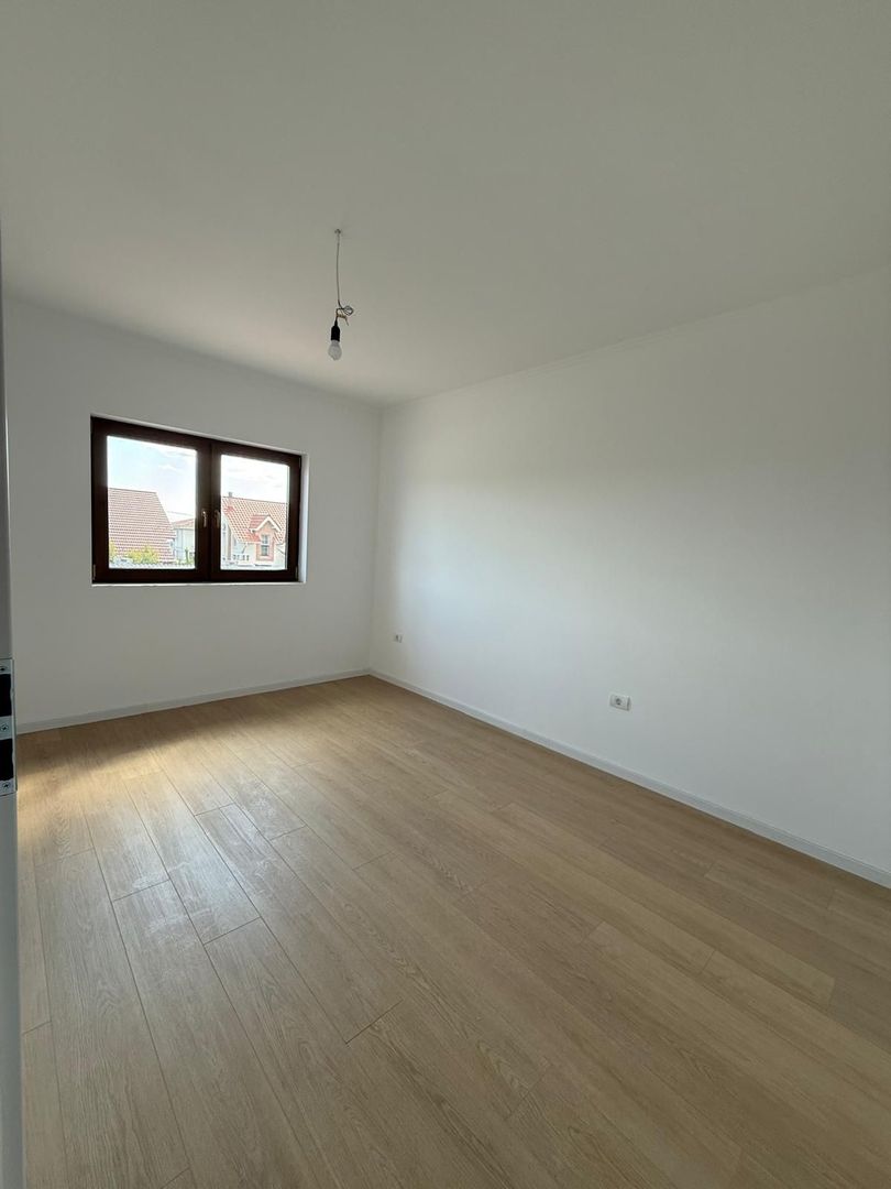 Duplex nou - 3 dormitoare - zona Kids Park - Dumbravita - Poză 9