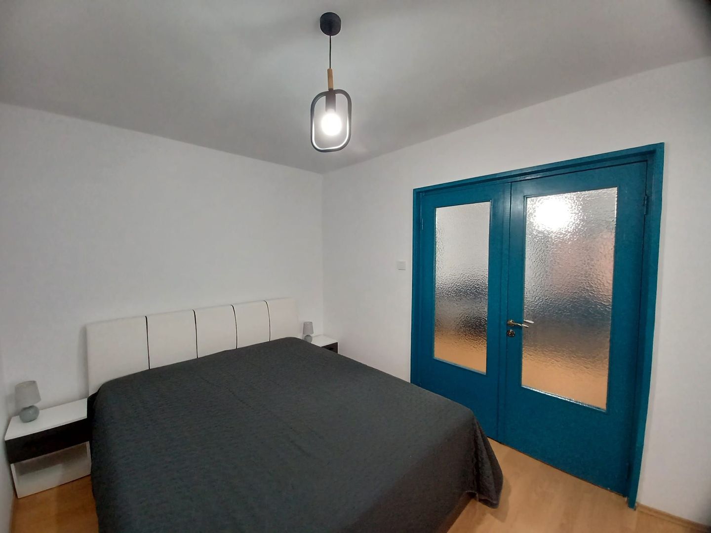 Chirie, 2 dormitoare, str. Sovata. 400 E/lună negociabil. Comision 0. - Poză 6