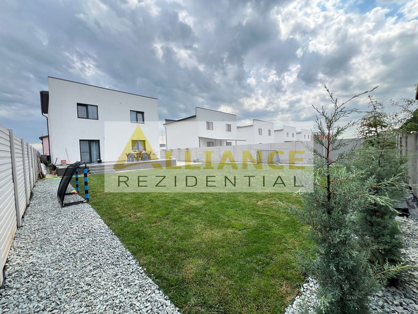 Vila mediteraneana - 4 camere - 2 bai - beci- incalzire pardoseala - Poză 1