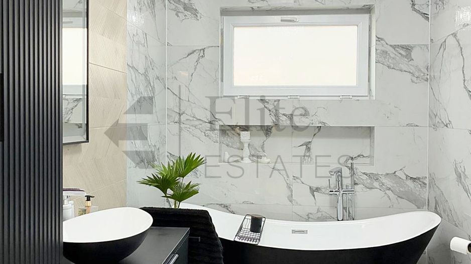 Casa premium cu 4 camere in Cartierul Episcopia din Oradea - Poză 13