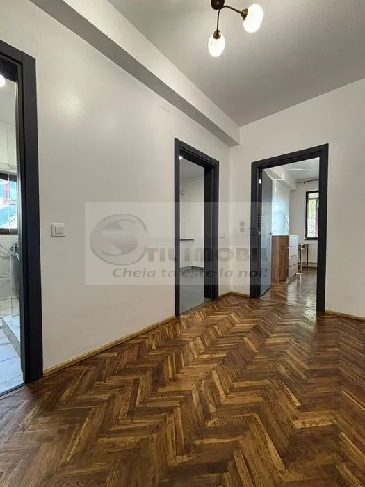 Apartament 3 camere UMF -CENTRU -699 EURO - Poză 2