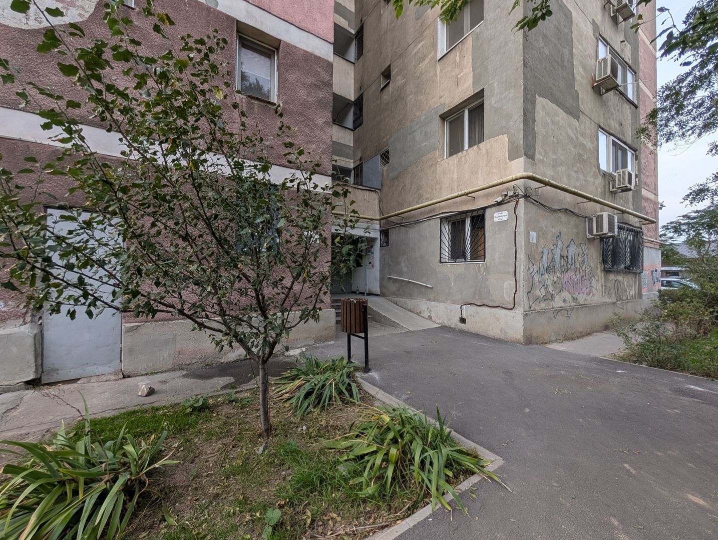 3 Camere Giulești, 60mp, Vedere Panoramică, Total de Renovat - Poză 31