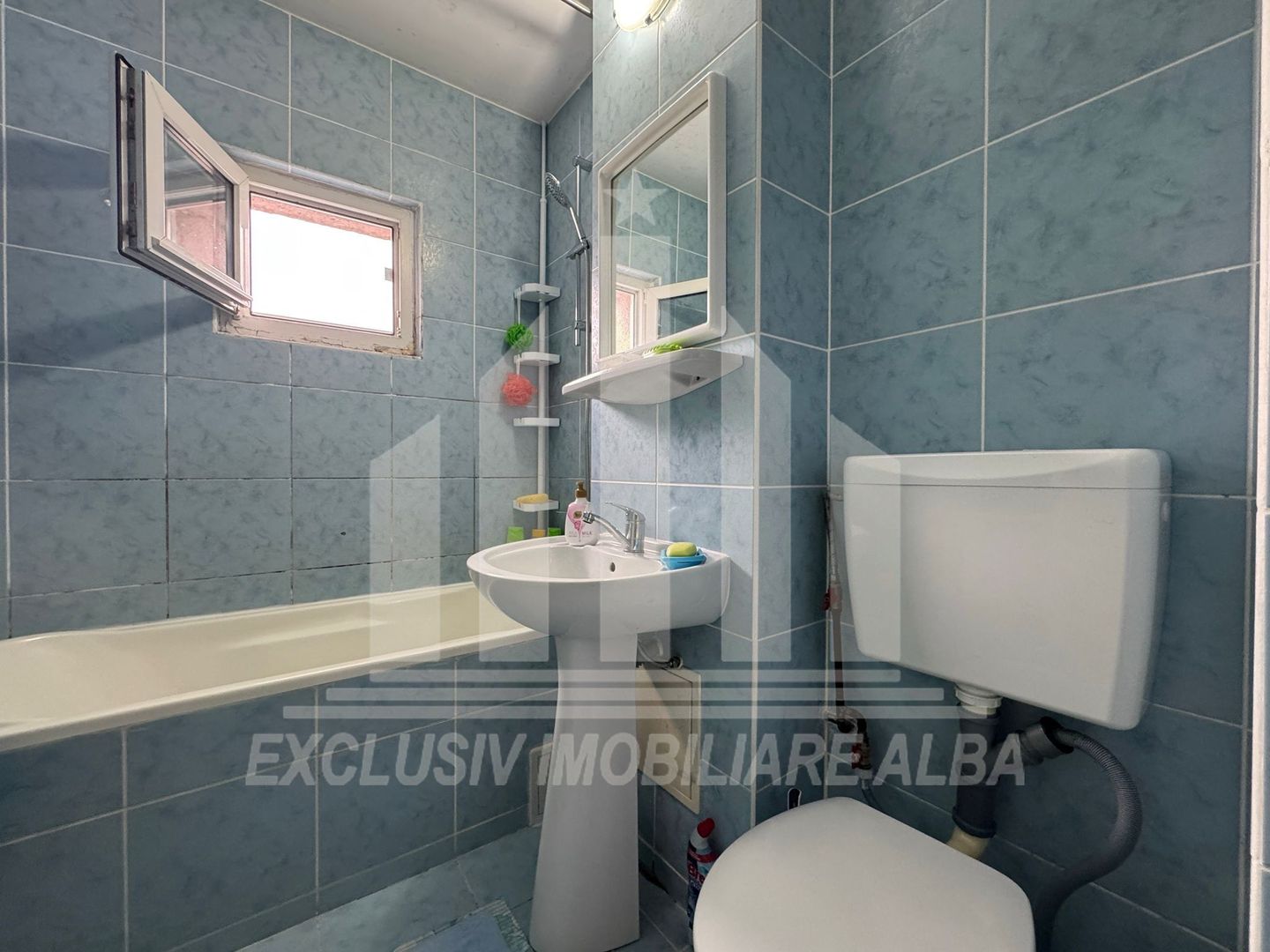 Apartament cu 4 camere decomandate, Centru - Poză 8