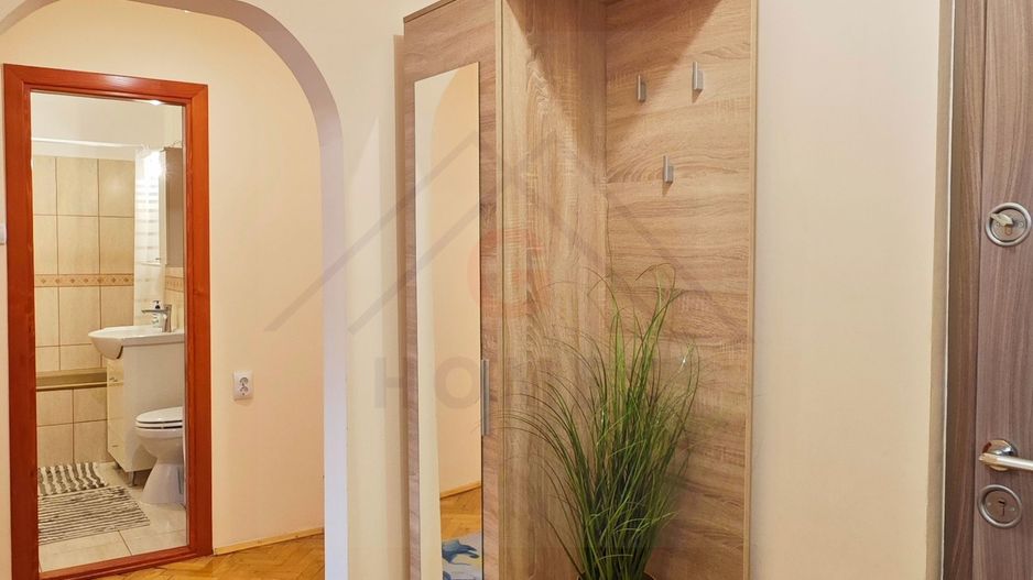 Apartament mare, decomandat, bucatarie separata. PET FRIENDLY. - Poză 15