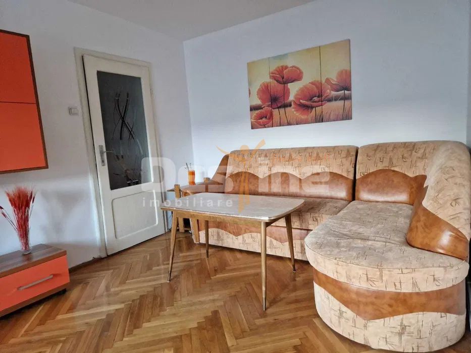 Apartament 3 camere la etaj intermediar, cu loc de parcare, zona Astra - Poză 1