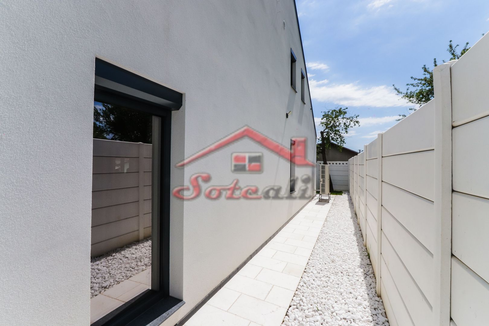 VILĂ MODERNĂ DE LUX CU PISCINĂ, FOTOVOLTAICE ȘI FOIȘOR – BREAZA - Poză 9