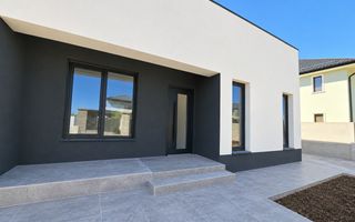 Casa parter-100m de autobuz-pod-beci-posibilitatea de a alege finisaje - Poză 1