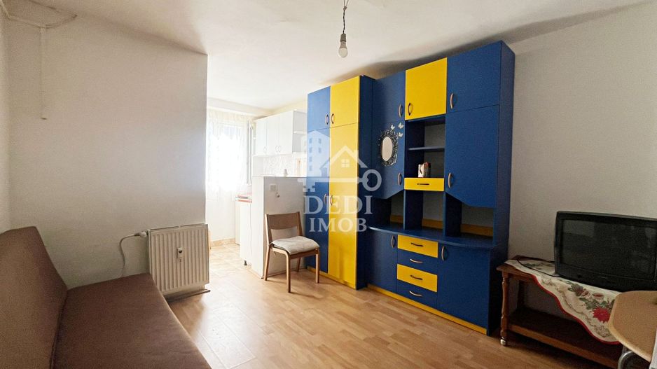Apartament 1 camere de vânzare in zona Decebal, Oradea - Poză 2