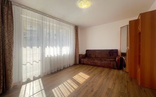 Apartament de închiriat 3 camere ,  pe Republicii, Baia Mare - Poză 1